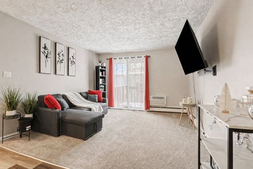 apt-207-2600 Light Rd, Oswego, IL, 60543-9228 | Card Image