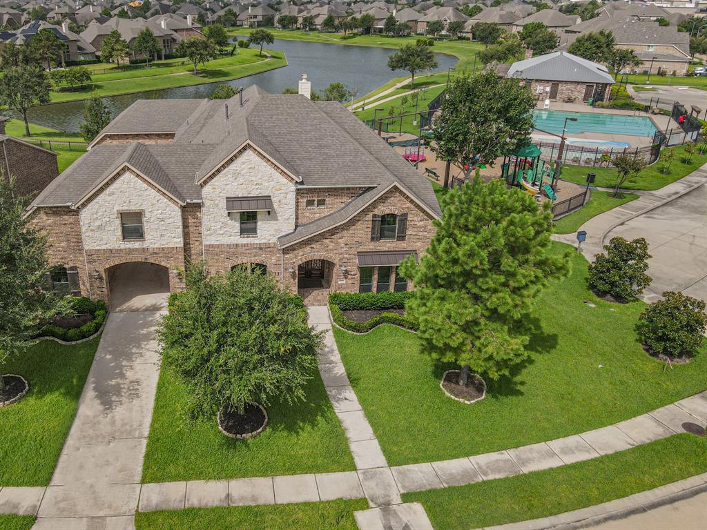 Wooded Canyon Dr, Katy, TX 77494