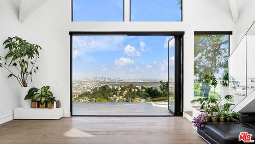 2021 Davies Way, Los Angeles, CA, 90046-7742 | Card Image