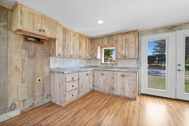 B - 736 Sconitcut Road, Condo with 1 bedrooms, 1 bathrooms and 2 parking in Fairhaven MA | Image 6