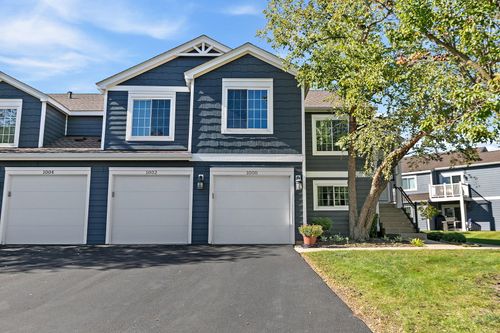 1002-1002 Boston Cir, Schaumburg, IL, 60193-4249 | Card Image