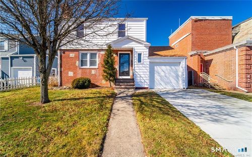 506 Lighthouse Rd, New Haven, CT, 06512-4016 | Card Image