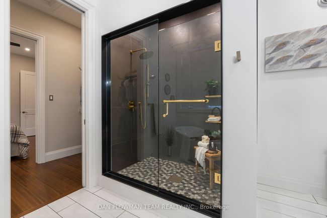 1682 Heathside Cres, House other with 5 bedrooms, 5 bathrooms and 4 parking in Pickering ON | Image 22