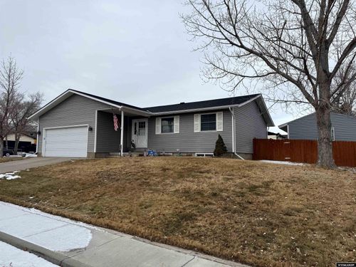 1805 Montana Way, Green River, WY, 82935 | Card Image