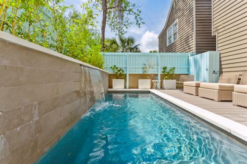 apt-a-67 Spring St, Charleston, SC, 29403-6286 | Card Image