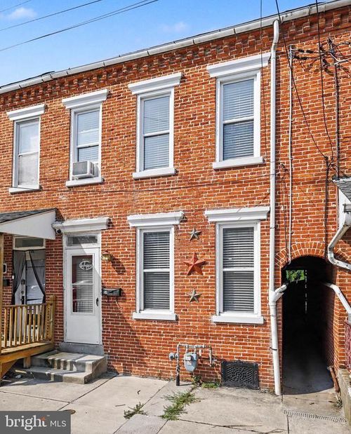 28 N 6th St, COLUMBIA, PA, 17512-1238 | Card Image