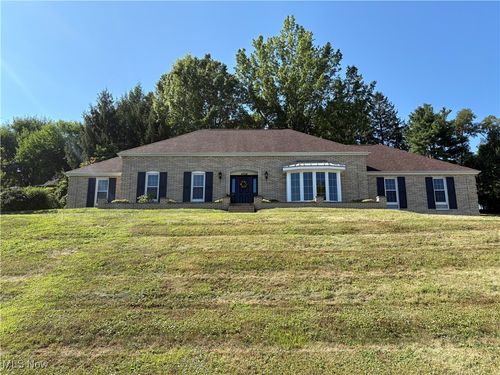 47728 Morningside Dr, Saint Clairsville, OH, 43950-8746 | Card Image