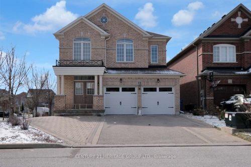 13 Herefordshire Cres, East Gwillimbury, ON, L9N0B7 | Card Image