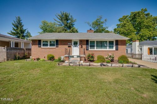 2229 Cypress St, Kingsport, TN, 37664-3643 | Card Image