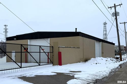 151 W Ferris St, Galesburg, IL, 61401 | Card Image