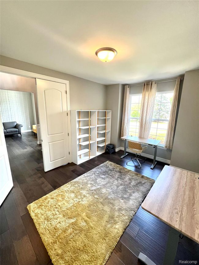 en suite/office | Image 16