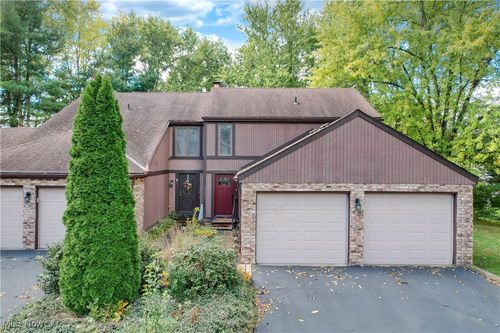 5143 Park Dr, Medina, OH, 44256-9647 | Card Image