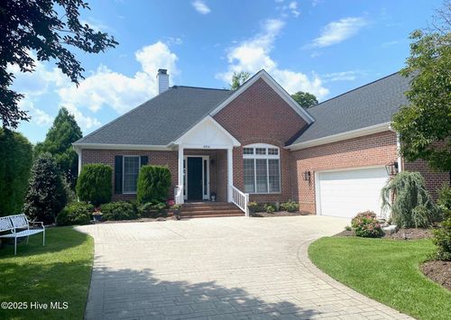 8956 Woodcreek Cir, Wilmington, NC, 28411-8119 | Card Image