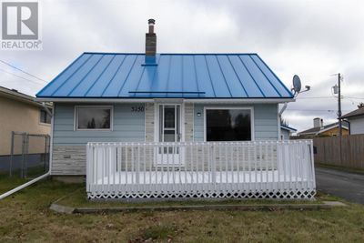 3250 Wilroy Ave, Home with 3 bedrooms, 1 bathrooms and null parking in Thunder Bay ON | Image 1