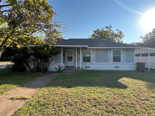 2021 N Crockett St, Sherman, TX, 75092-2717 | Card Image