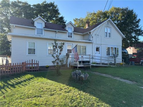 8 Pike St, South Kingstown, RI, 02879-2909 | Card Image