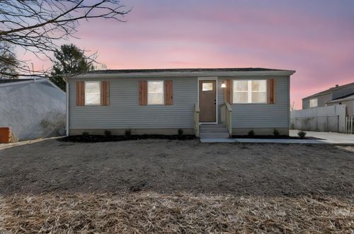 8489 Dovercrest Ct, Galloway, OH, 43119-9414 | Card Image