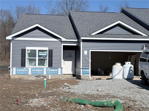 3079 Audrey Dr, Greensburg, PA, 15601-4911 | Card Image