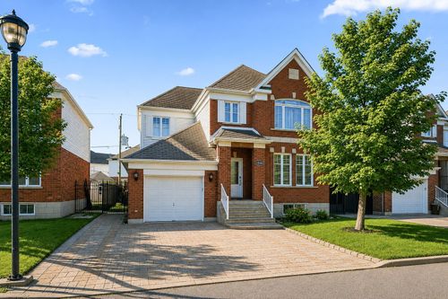 1516 Rue Des Mufliers, House with 4 bedrooms, 3 bathrooms and null parking in Longueuil QC | Card Image