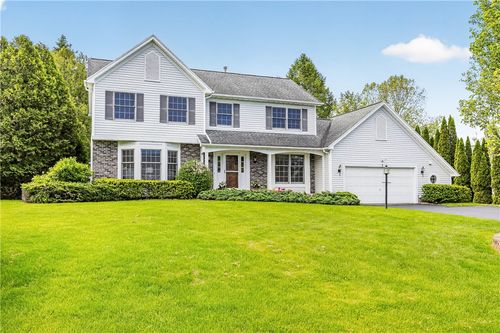 5 Fresh Meadow Run, Penfield, NY, 14526-2818 | Card Image