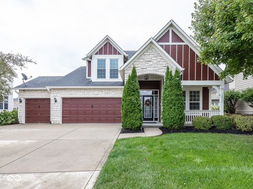 10933 Chapel Woods Blvd S, Noblesville, IN, 46060-4826 | Card Image