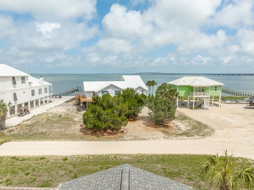 400 Mccloud St, Saint George Island, FL, 32328-2680 | Card Image