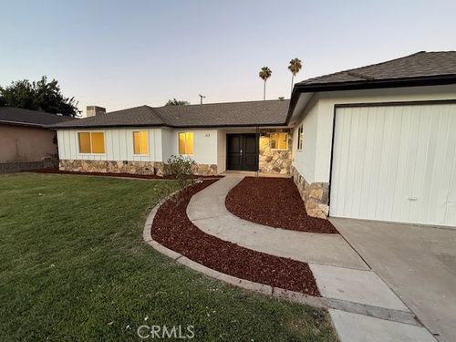 794 N Orangewood Ave, Fresno, CA, 93727-2525 | Card Image