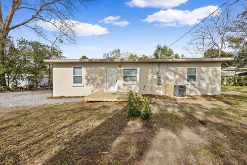 448 Lakeview Ave, Cantonment, FL, 32533-1153 | Card Image