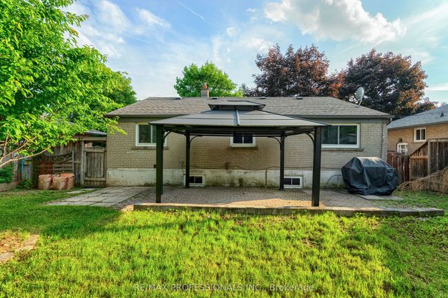 18 Weber Dr, House other with 3 bedrooms, 2 bathrooms and 3 parking in Georgetown ON | Image 34