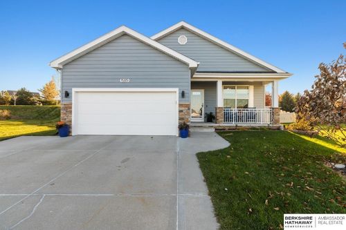 15819 Jardine Cir, Bennington, NE, 68007-1911 | Card Image