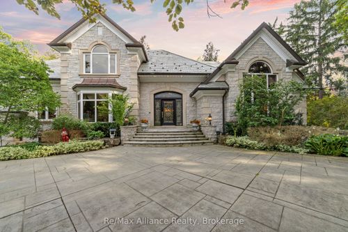 1024 Linbrook Rd, Oakville, ON, L6J2L1 | Card Image