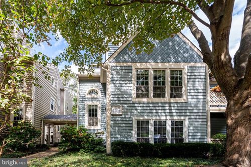 7778-7778 Willow Point Dr, FALLS CHURCH, VA, 22042-7536 | Card Image