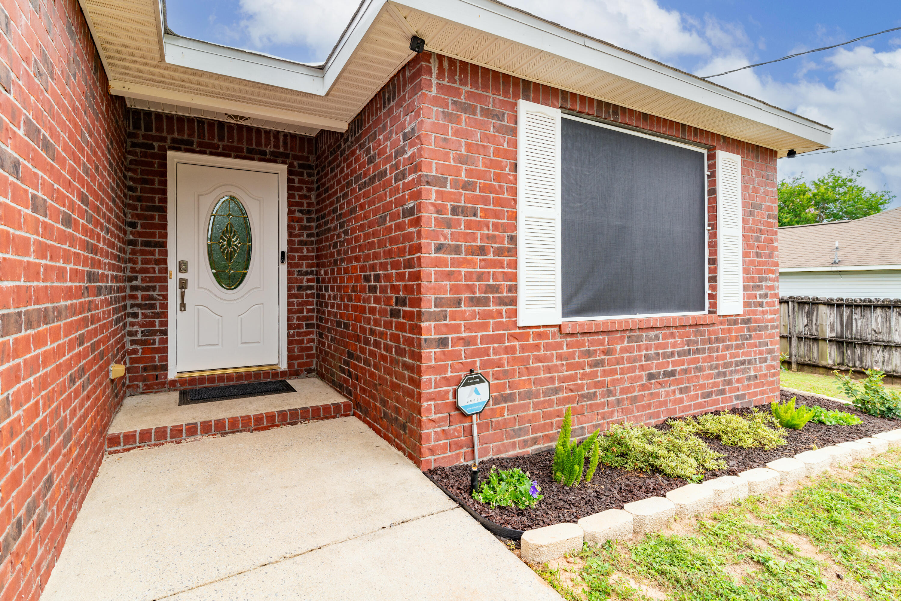Frontera St, Navarre, FL 32566