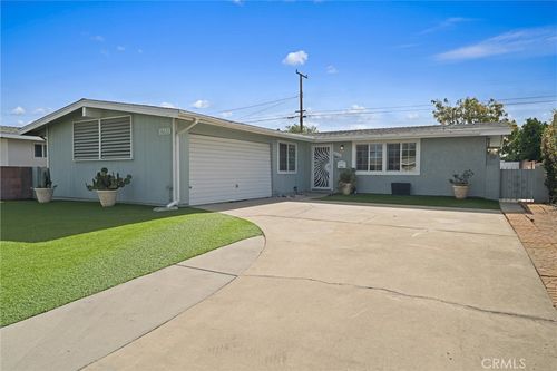 8432 Flallon Ave, Whittier, CA, 90606-3221 | Card Image