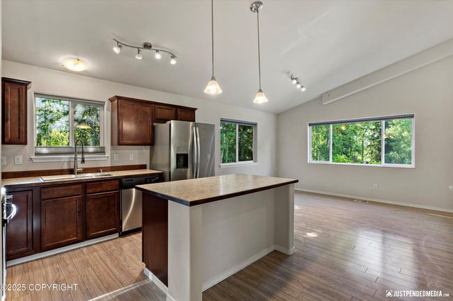 Kitchen | Image 8