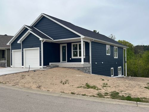 13828 S Azimuth Dr, Traverse City, MI, 49684-1310 | Card Image