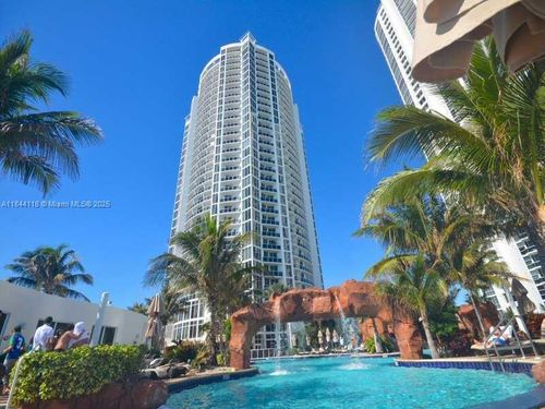 1411-18001 Collins Ave, Sunny Isles Beach, FL, 33160-2722 | Card Image