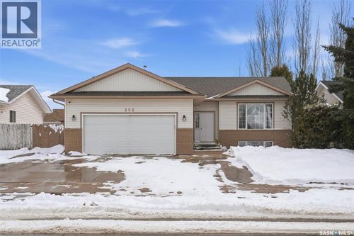 222 Hunt Rd, Saskatoon, SK, S7L7A2 | Card Image