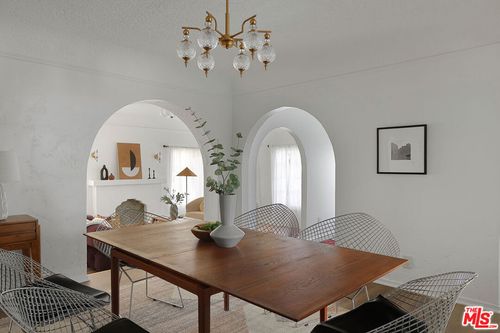 3120 W 43rd Place, Los Angeles, CA, 90008 | Card Image