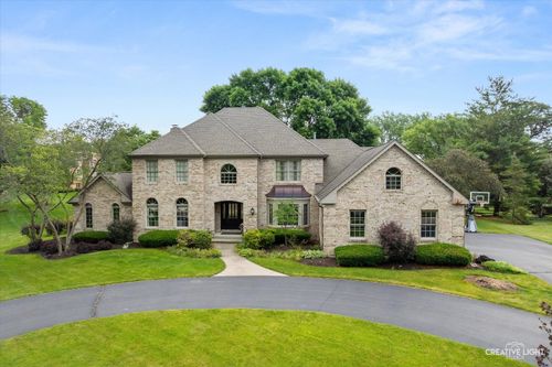 2 Buckingham Dr, Sugar Grove, IL, 60554-4201 | Card Image