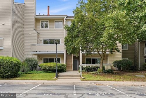 13-138-13121 Wonderland Way, GERMANTOWN, MD, 20874-5833 | Card Image