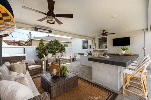 309 15th St, Seal Beach, CA, 90740 | Card Image