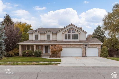 11118 S Tall Pines Way, Sandy, UT, 84092-5287 | Card Image