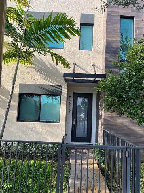 2182 Nw 6th St, Fort Lauderdale, FL, 33311-7770 | Card Image