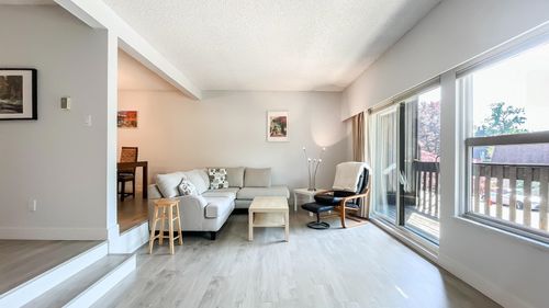 985 Old Lillooet Rd, North Vancouver, BC, V7J3H6 | Card Image