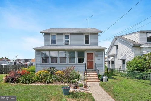 1616 Ward St, LINWOOD, PA, 19061-4244 | Card Image