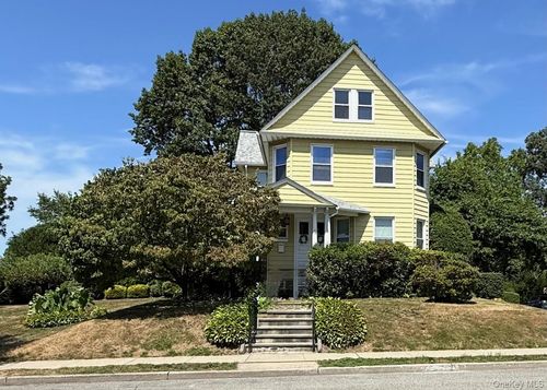 505 Prospect Ave, Mamaroneck, NY, 10543-3428 | Card Image