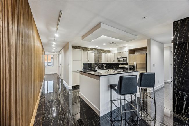 APT-401 - 901 W 9 Th St, Condo with 3 bedrooms, 2 bathrooms and null parking in Austin TX | Image 10