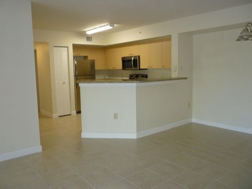 201-4211 San Marino Blvd, West Palm Beach, FL, 33409-7798 | Card Image