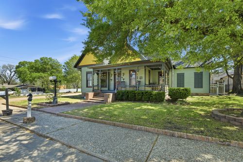 703 W Buck St, Caldwell, TX, 77836-1713 | Card Image